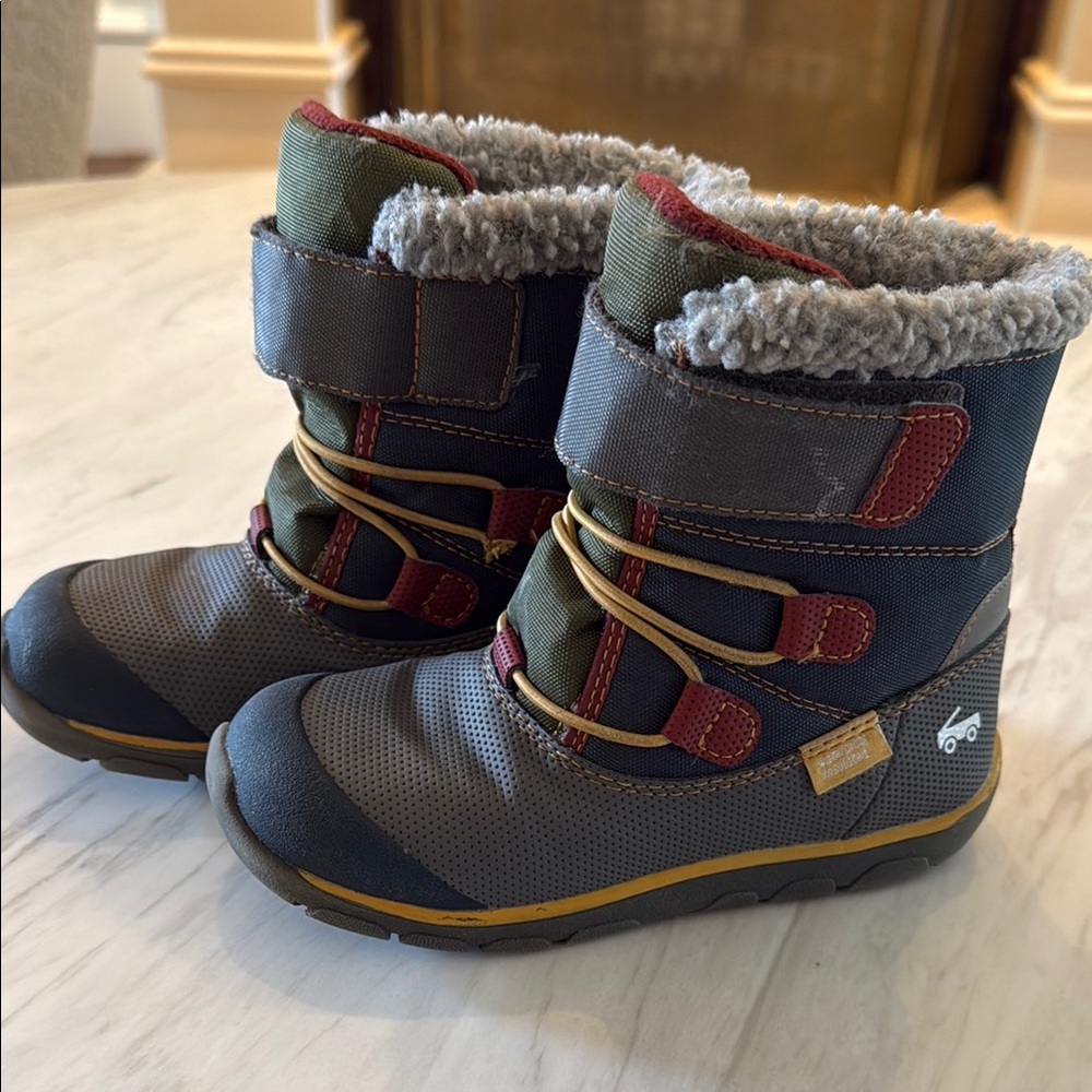 Kids See Kai Run Winter Boots - Gray and Red, size 12 Toddler - Picture 2 of 4